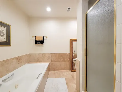 5 Hunters Branch Drive Houston TX 77024
