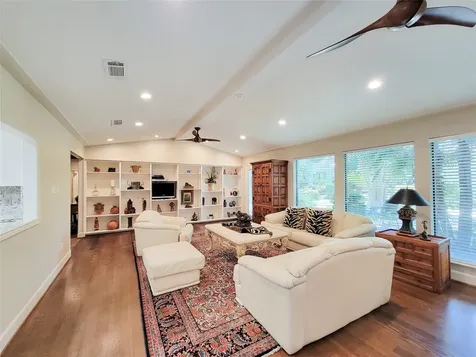 5 Hunters Branch Drive Houston TX 77024
