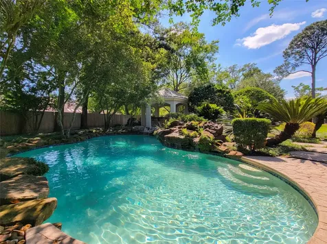 5 Hunters Branch Drive Houston TX 77024