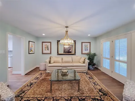 5 Hunters Branch Drive Houston TX 77024