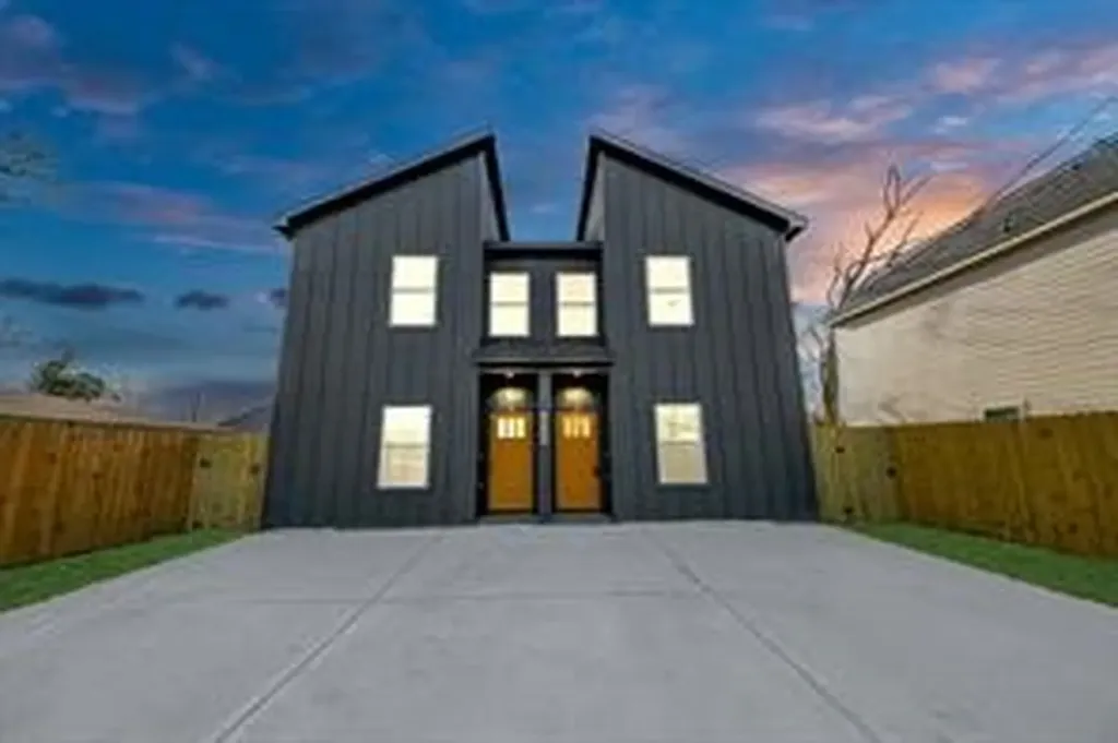 8015 Elbert Street A/b Houston TX 77028