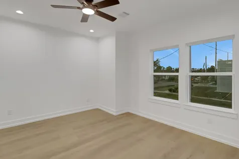 4202 Plaag Street Houston TX 77016