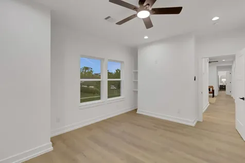 4202 Plaag Street Houston TX 77016