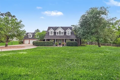 114 Leah Drive Montgomery TX 77316