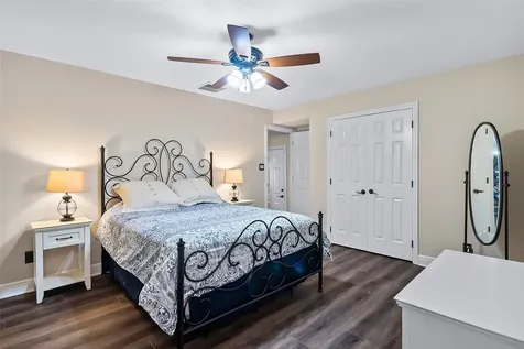 114 Leah Drive Montgomery TX 77316