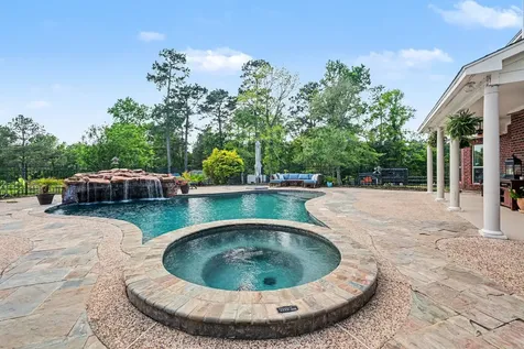 114 Leah Drive Montgomery TX 77316