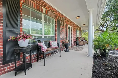 114 Leah Drive Montgomery TX 77316