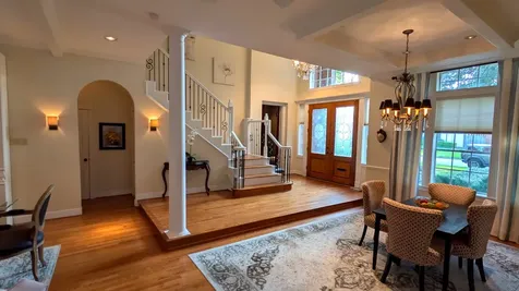 109 Ferndale Street Bellaire TX 77401