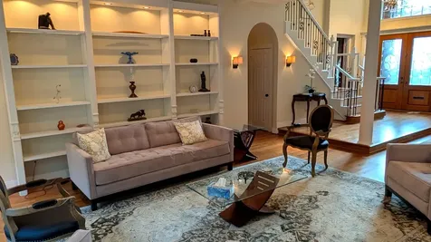 109 Ferndale Street Bellaire TX 77401