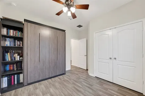 15607 Barton Orchard Lane Houston TX 77044