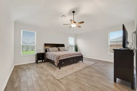 15607 Barton Orchard Lane Houston TX 77044