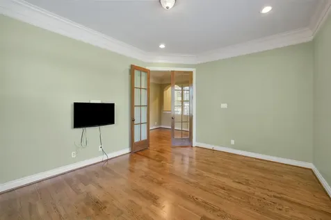 2307 Sheridan Street Houston TX 77030
