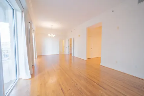 2520 Robinhood Street 505 Houston TX 77005