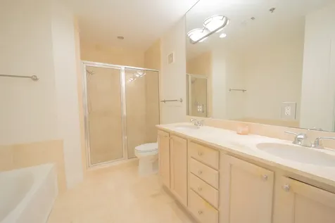 2520 Robinhood Street 505 Houston TX 77005