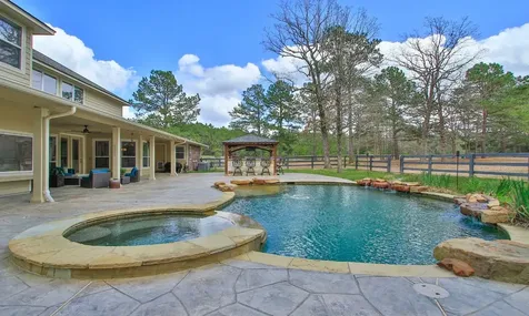26231 Crown Ranch Boulevard Montgomery TX 77316