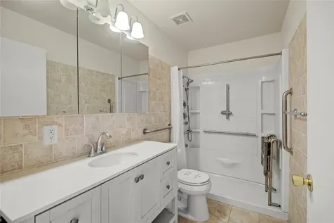 10614 Faircroft Drive Houston TX 77048