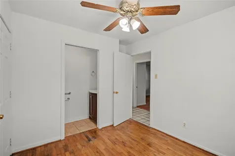 10614 Faircroft Drive Houston TX 77048