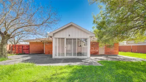 10614 Faircroft Drive Houston TX 77048