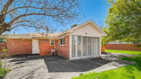 10614 Faircroft Drive Houston TX 77048