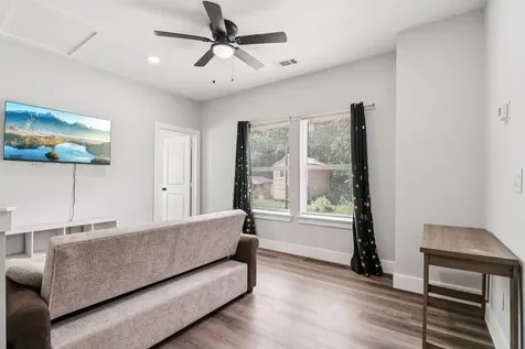 16982 W Lynbrook Montgomery TX 77316