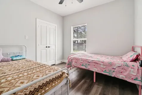 16982 W Lynbrook Montgomery TX 77316