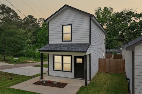 16982 W Lynbrook Montgomery TX 77316