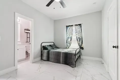 16982 W Lynbrook Montgomery TX 77316