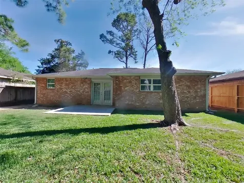 17002 Tibet Road Friendswood TX 77546