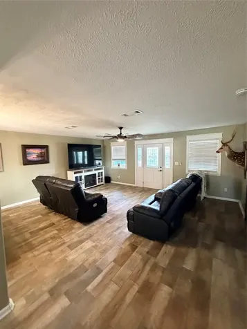 311 Casablanca Drive Point Blank TX 77364