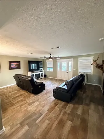 311 Casablanca Drive Point Blank TX 77364