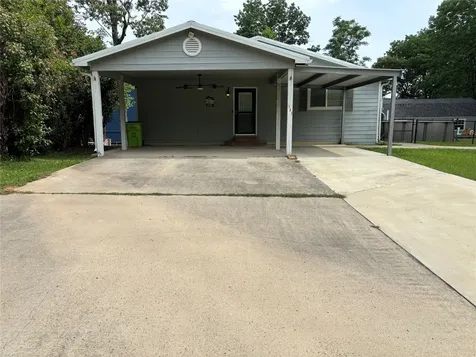 311 Casablanca Drive Point Blank TX 77364