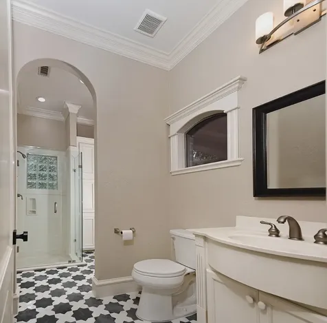 19 Hunnewell Way The Woodlands TX 77382