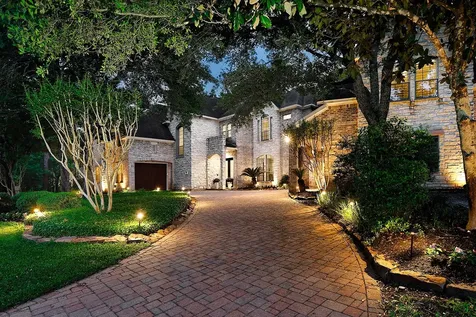 19 Hunnewell Way The Woodlands TX 77382