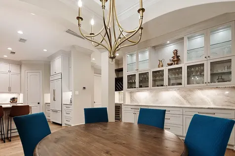 19 Hunnewell Way The Woodlands TX 77382