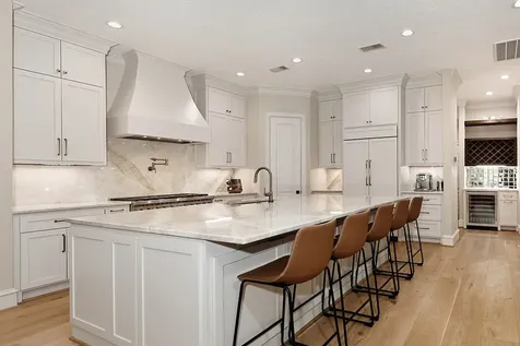 19 Hunnewell Way The Woodlands TX 77382