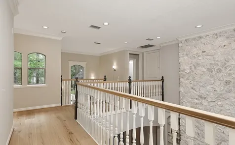 19 Hunnewell Way The Woodlands TX 77382