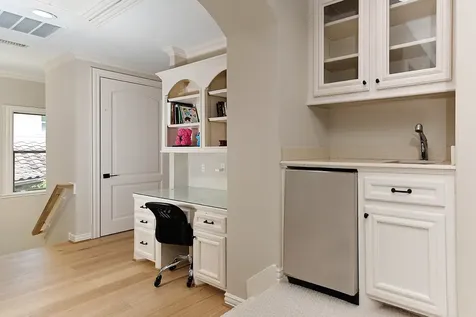 19 Hunnewell Way The Woodlands TX 77382