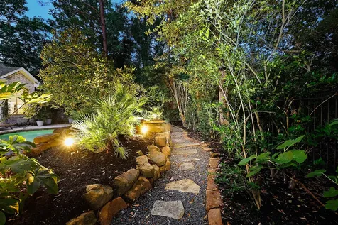 19 Hunnewell Way The Woodlands TX 77382