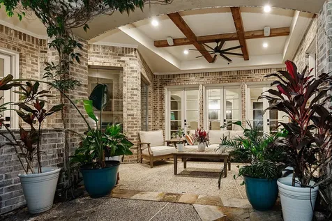 19 Hunnewell Way The Woodlands TX 77382