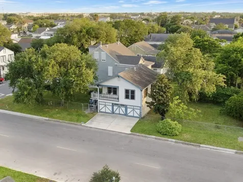 1117 37th Street Galveston TX 77550