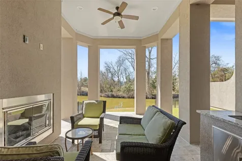 138 La Vie Drive Montgomery TX 77316
