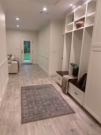 407 Harris Road Highlands TX 77562