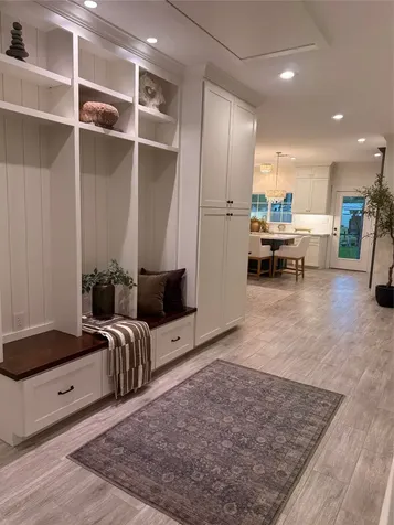 407 Harris Road Highlands TX 77562