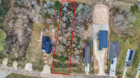 715 Road 5203 Cleveland TX 77327