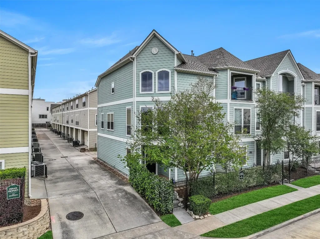 1720 Bevis Street Houston TX 77008