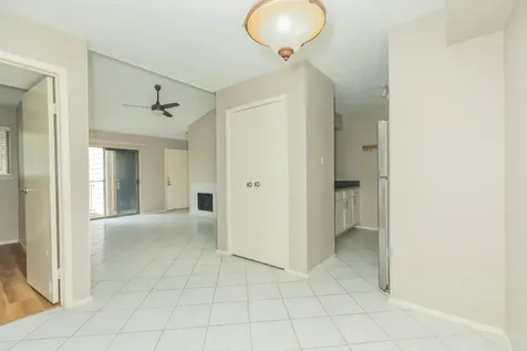 7128 N Holiday Drive Galveston TX 77550