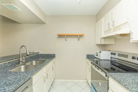 7128 N Holiday Drive Galveston TX 77550
