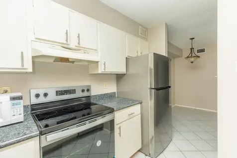 7128 N Holiday Drive Galveston TX 77550