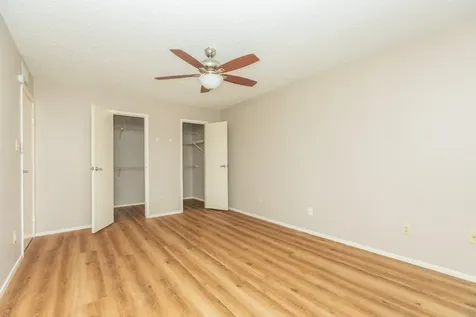 7128 N Holiday Drive Galveston TX 77550
