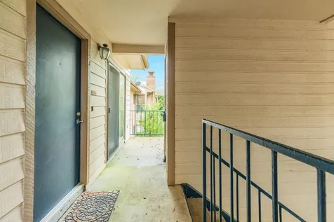 7128 N Holiday Drive Galveston TX 77550